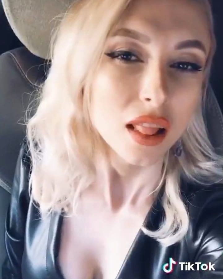 andreea balan #93489097