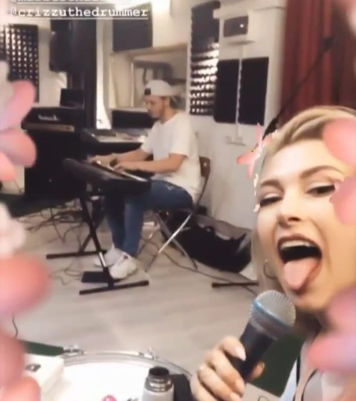 andreea balan #93489208