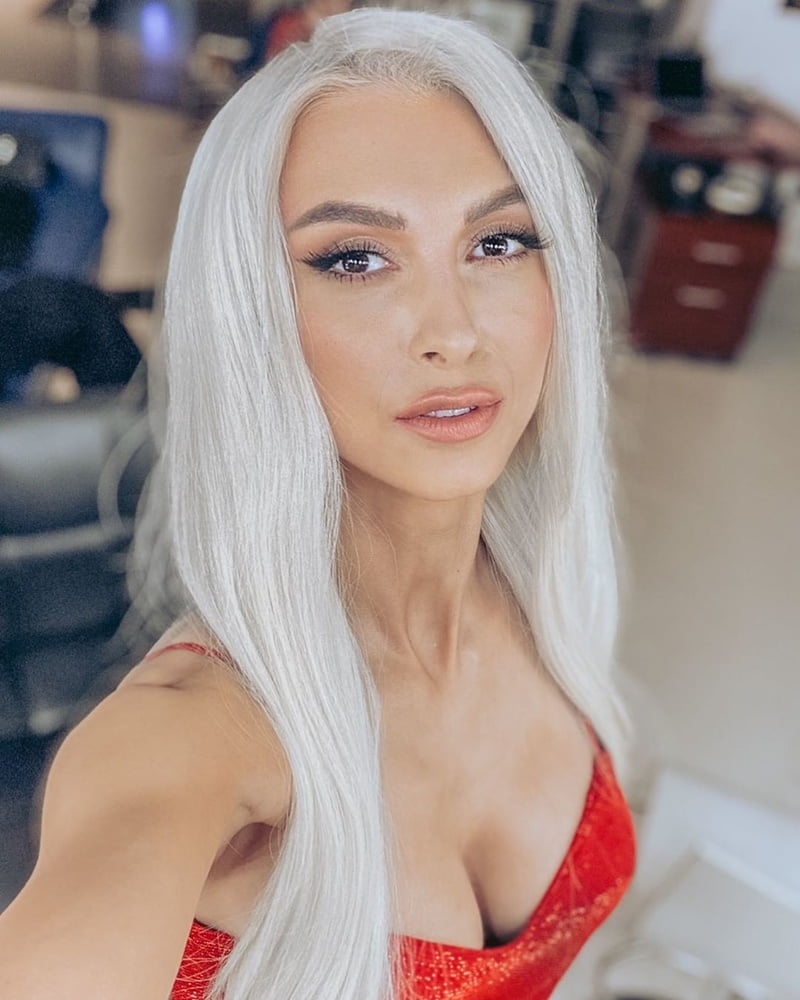 andreea balan #93489959