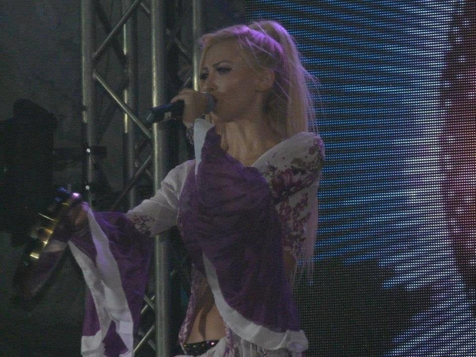 andreea balan #93489977