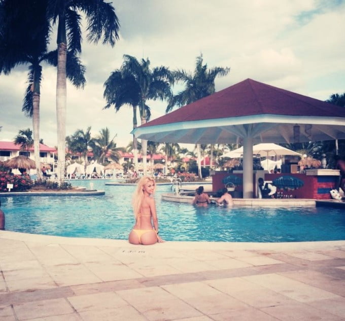 andreea balan #93490076