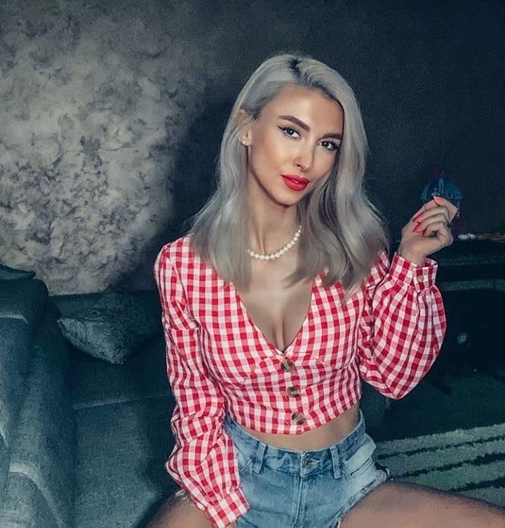 andreea balan #93490313