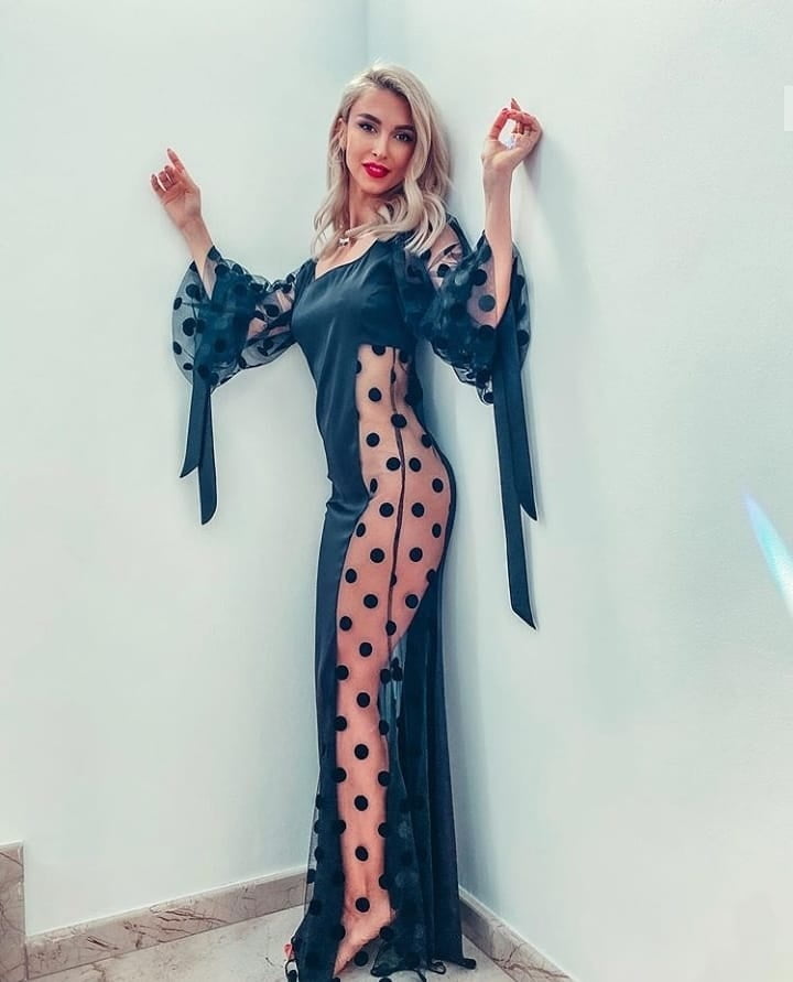 andreea balan #93490314