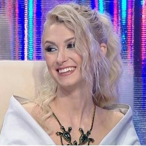 andreea balan #93490349