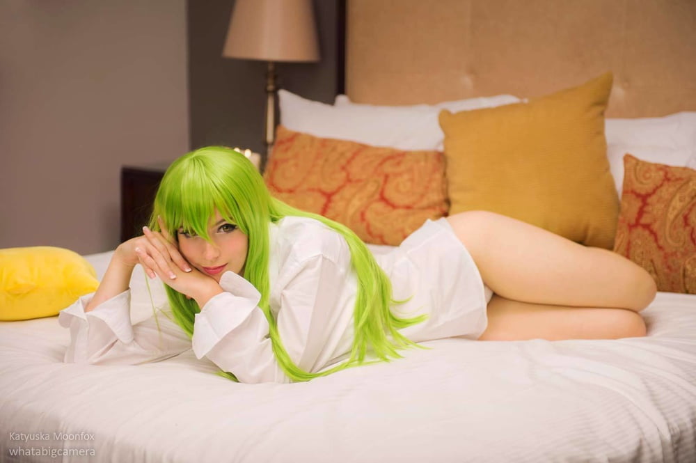 Hot cosplay fille avec gros seins + nu 1
 #91767748