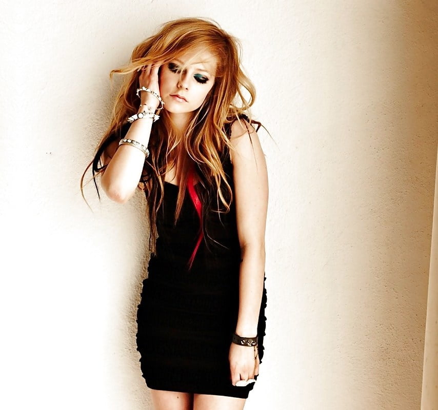 Avril Lavigne #92524088
