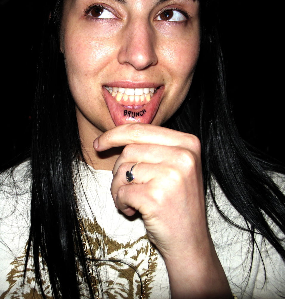 Tatuaje de labios.
 #91696466