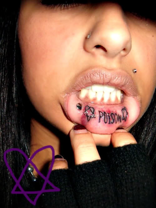 Tatuaje de labios.
 #91696484