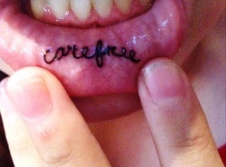 Tatuaje de labios.
 #91696508