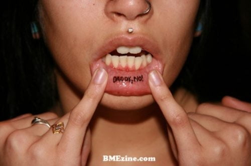 Tatuaje de labios.
 #91696520