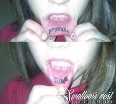 Tatuaje de labios.
 #91696585