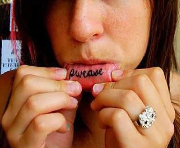 Tatuaje de labios.
 #91696681