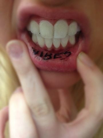 Tatuaje de labios.
 #91696851