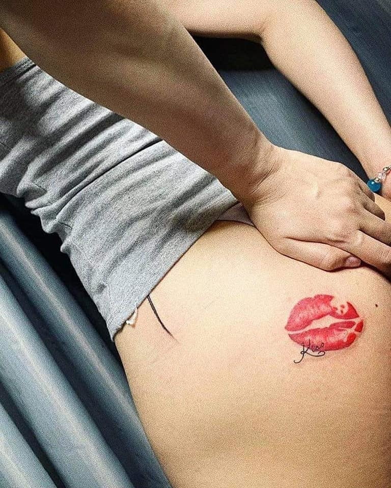 Tatuaje de labios.
 #91696920