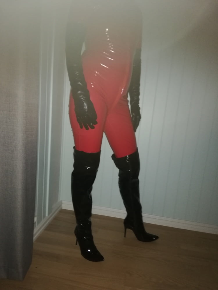 Latex
 #105564332