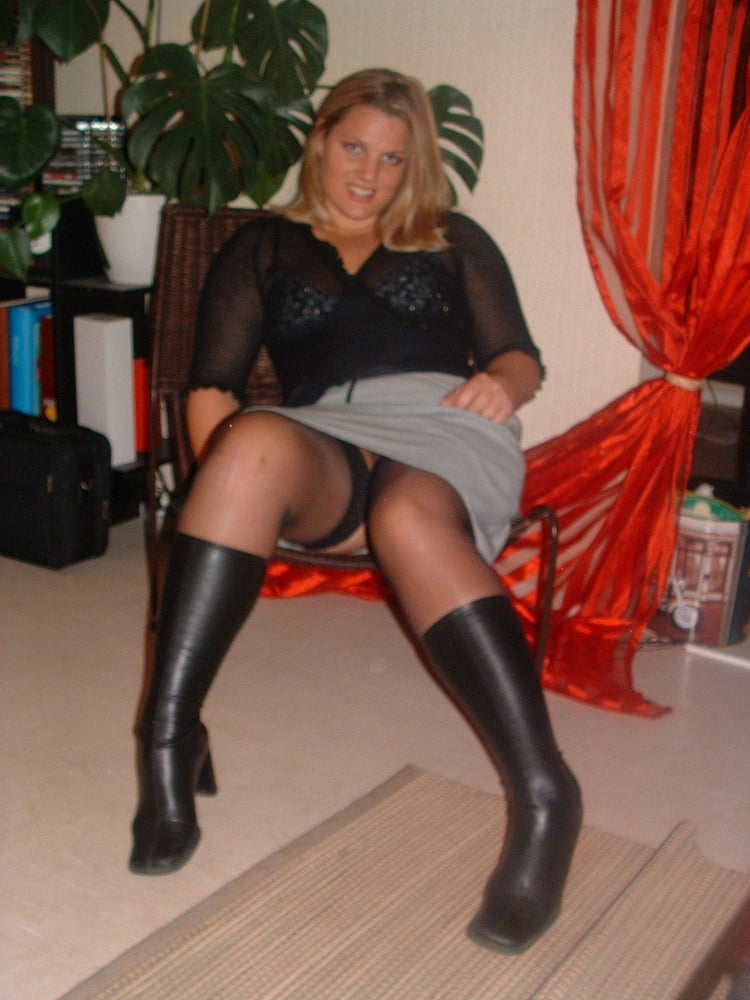 Mature 603
 #99407985