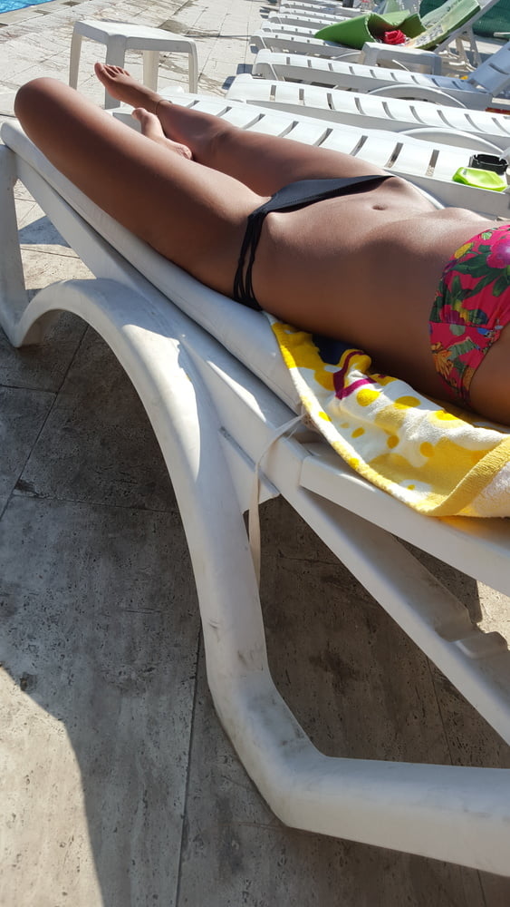 Yng gf's sexy body in bikini pool
 #87789995