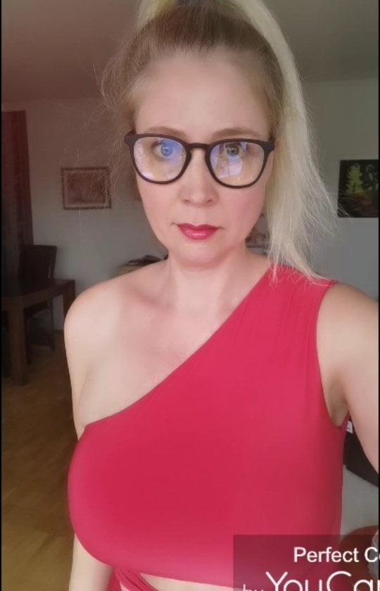 Sandra Busty Slut #99027803