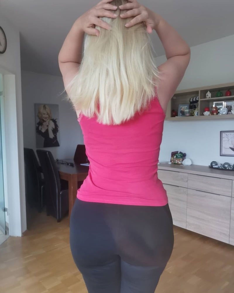 Sandra Busty Slut #99028164