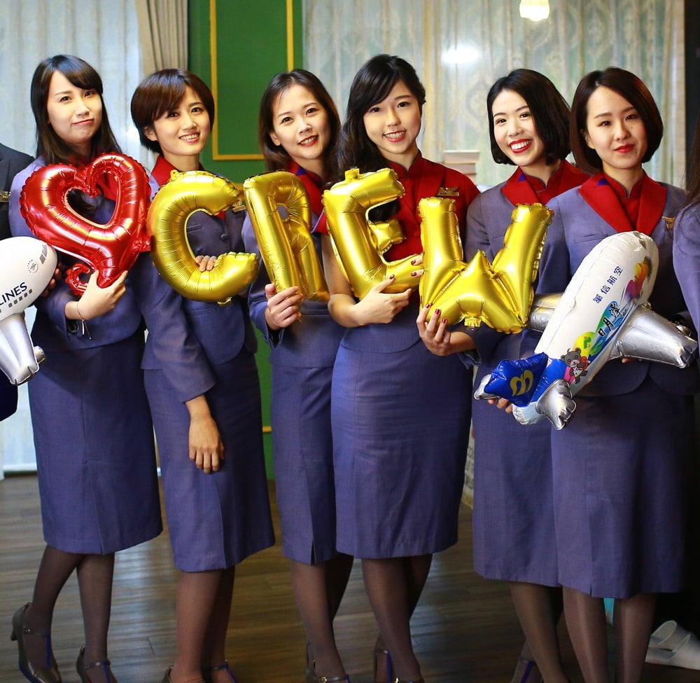 Flugbegleiterinnen in Strumpfhosen - #005 air china girls
 #94077503