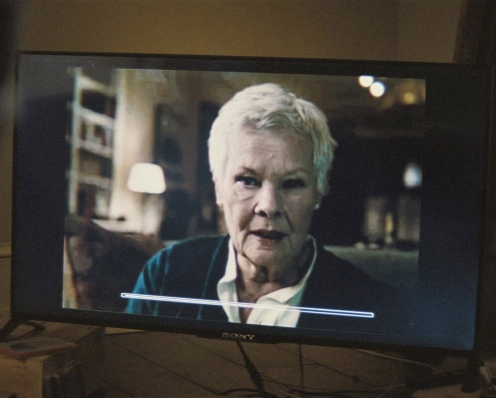 Judi dench como 'm'
 #93436943