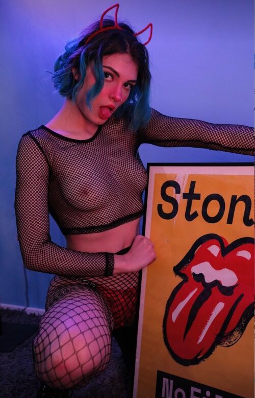 Trixy Blue desnuda #109254110