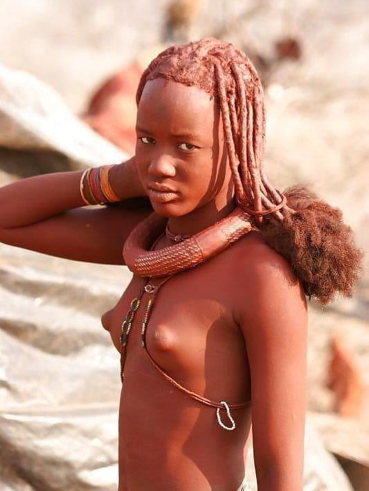アフリカの部族 - ソロの女の子
 #92281199