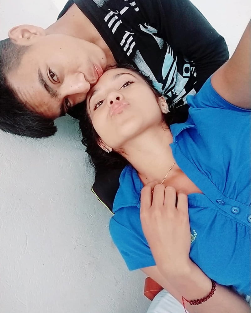 Morenita #87405304