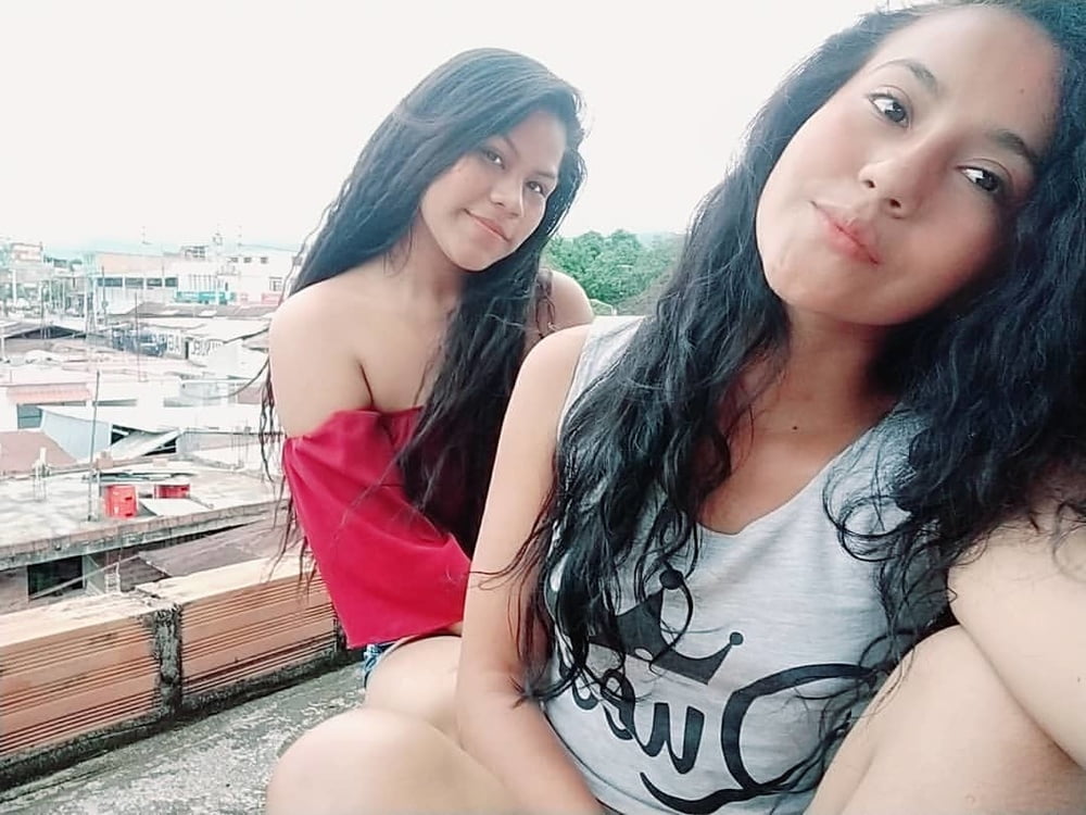 Morenita #87405327