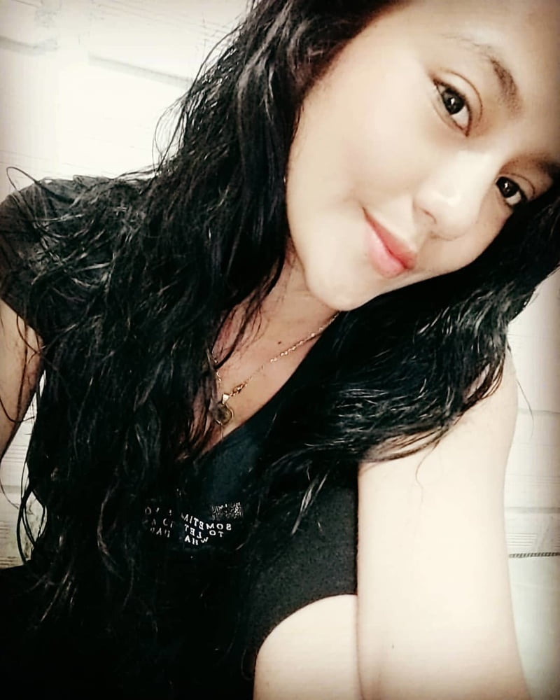 Morenita #87405463