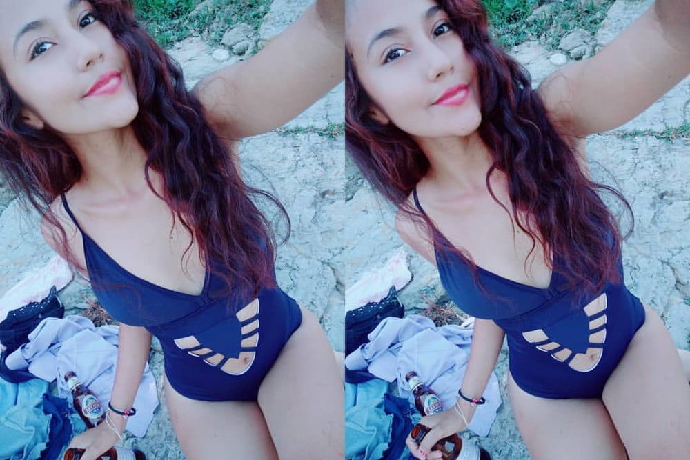 Morenita #87405494
