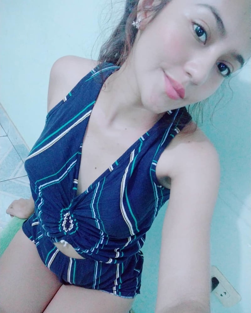 Morenita #87405562