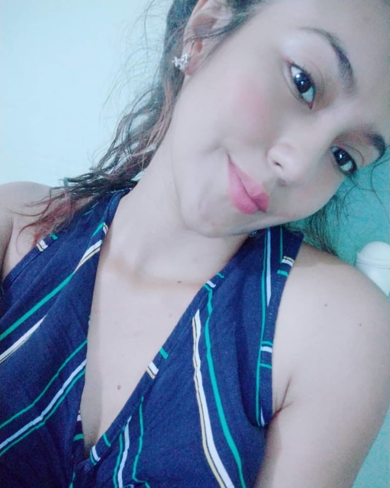 Morenita #87405565