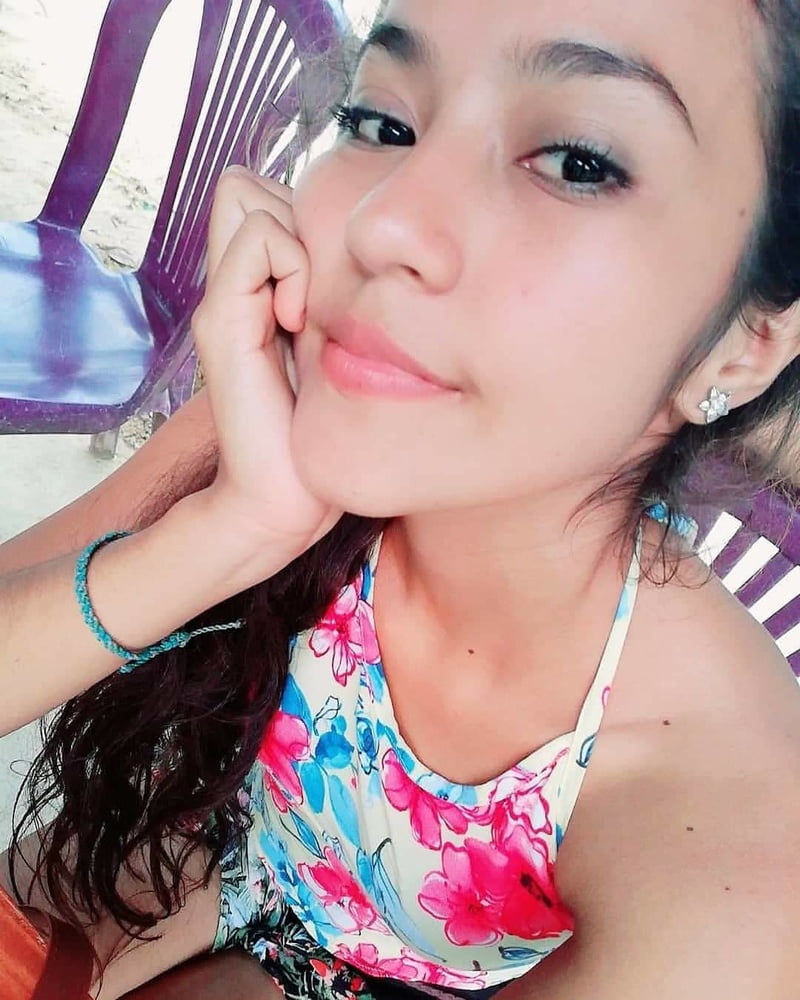 Morenita #87405593