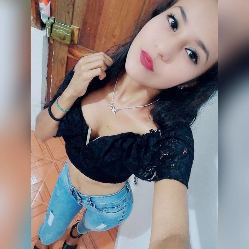 Morenita #87405753