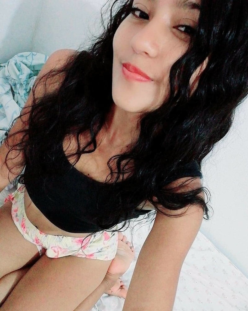 Morenita #87405801