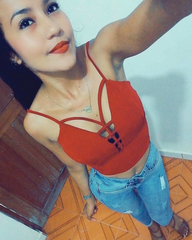 Morenita #87405905