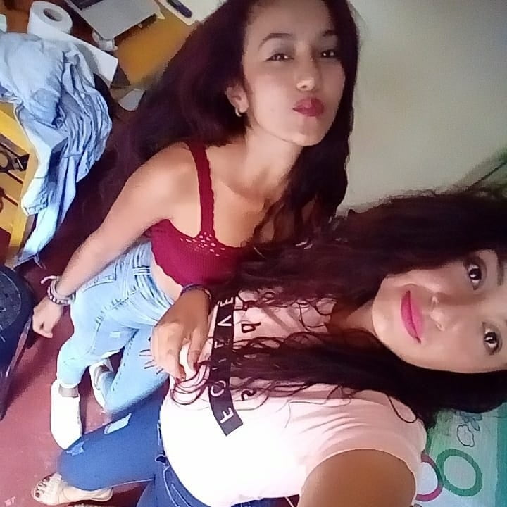 Morenita #87405952