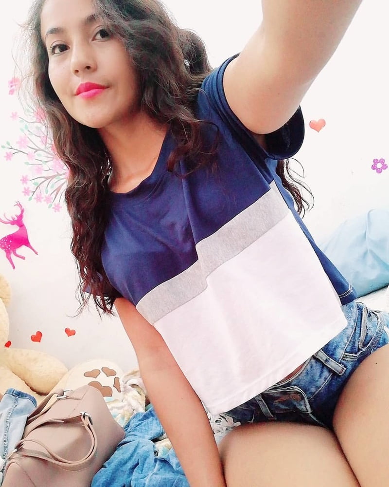 Morenita #87405962