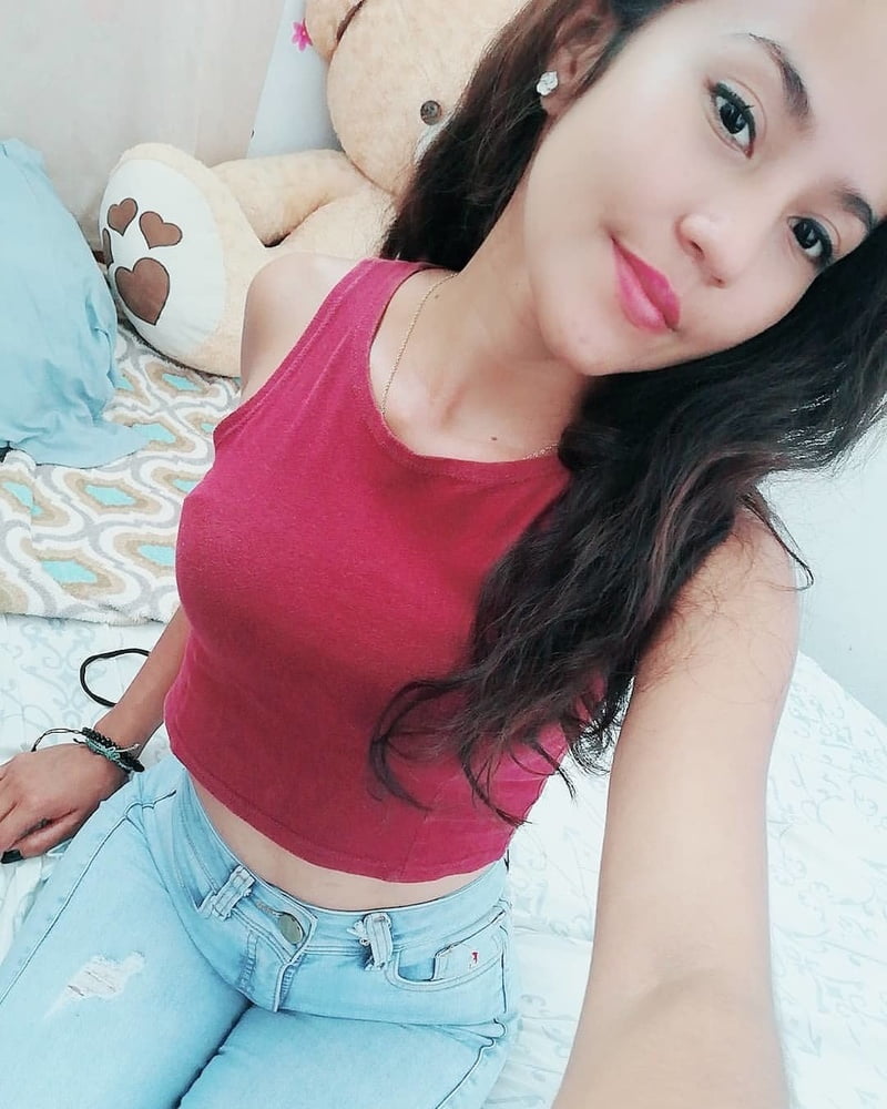 Morenita #87405968