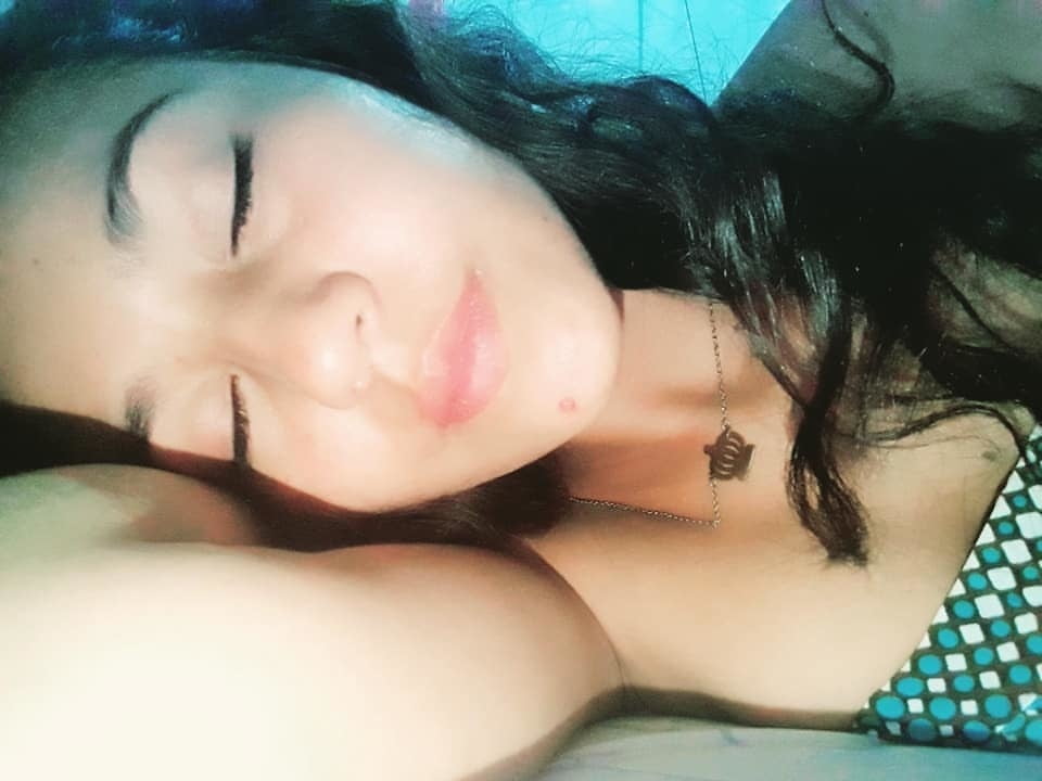 Morenita #87406013