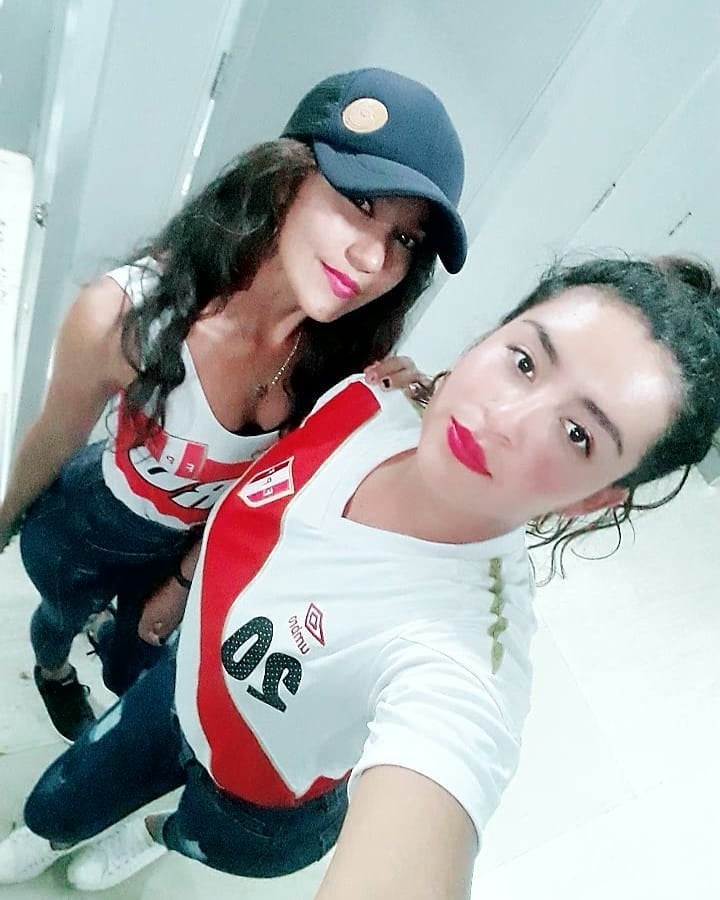 Morenita #87406031