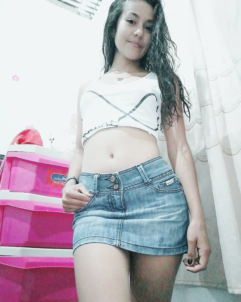 Morenita #87406037