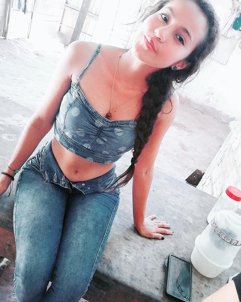 Morenita #87406250
