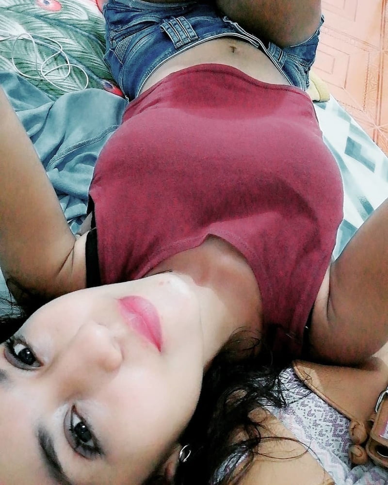 Morenita #87406348