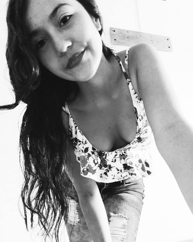 Morenita #87406521