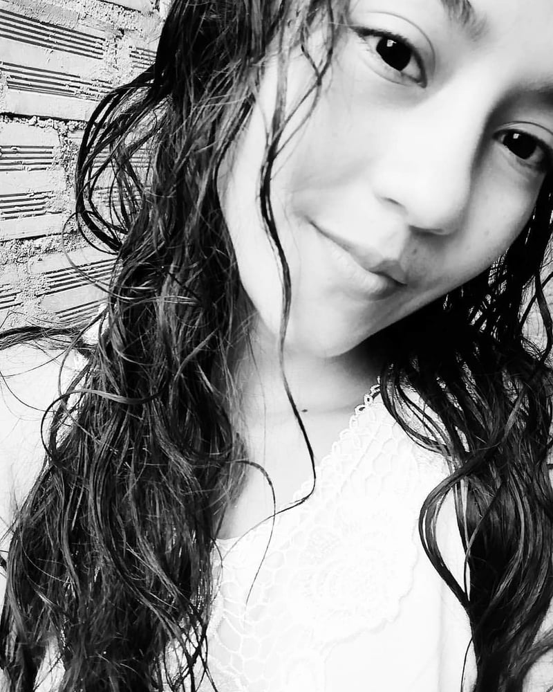 Morenita #87406593