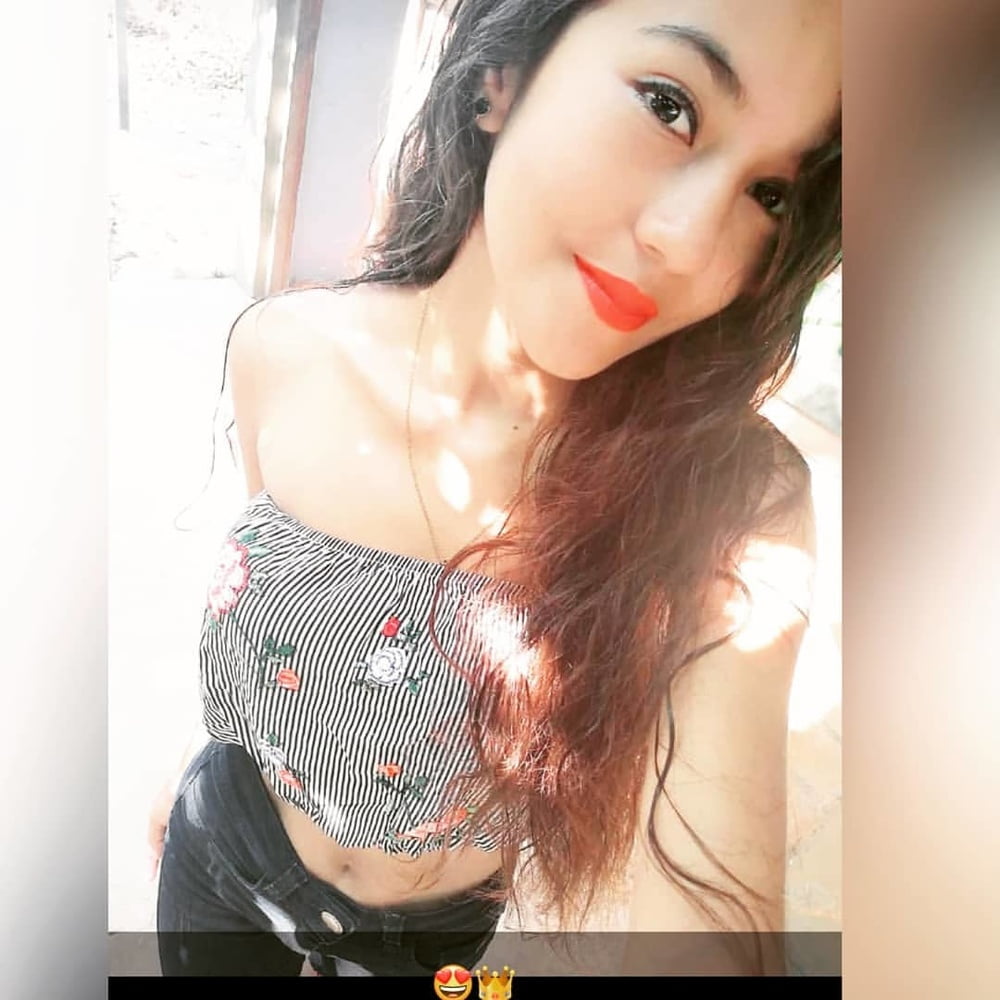 Morenita #87406673