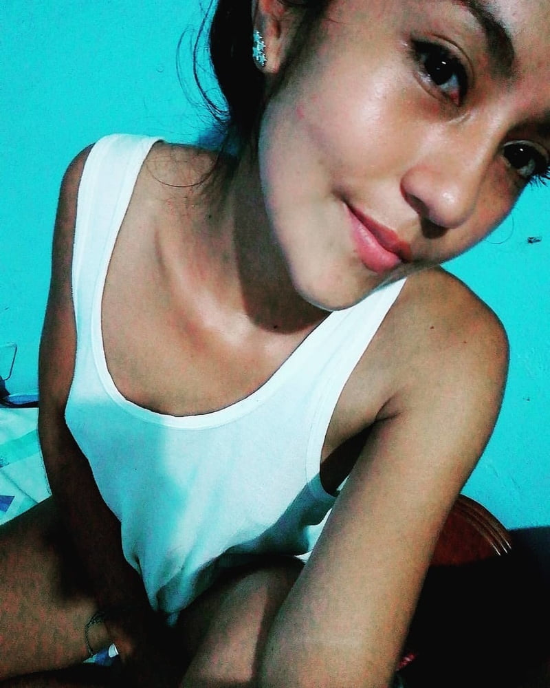 Morenita #87406685