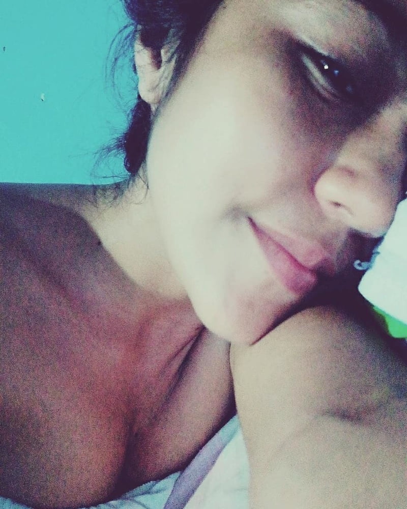 Morenita #87406698